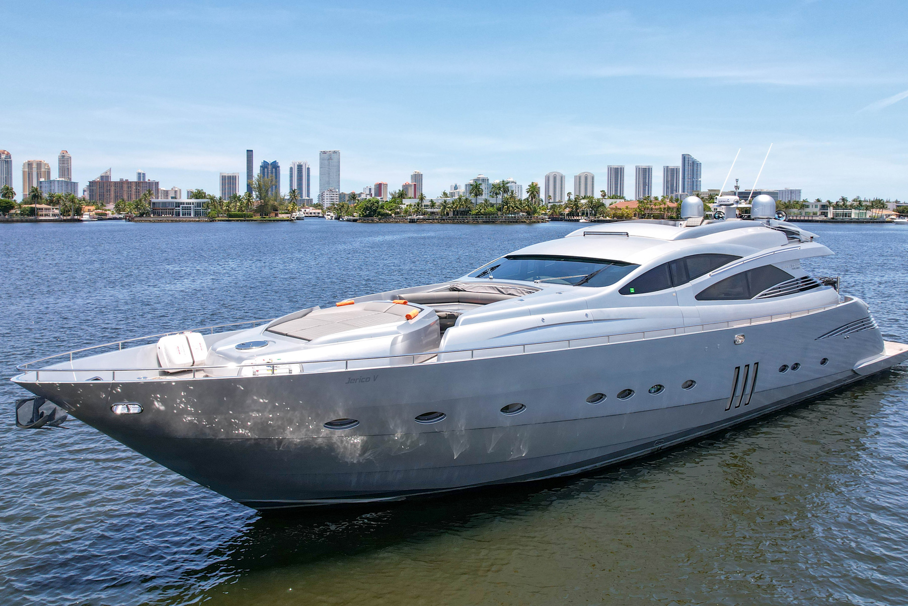 luxury yachts in miami florida