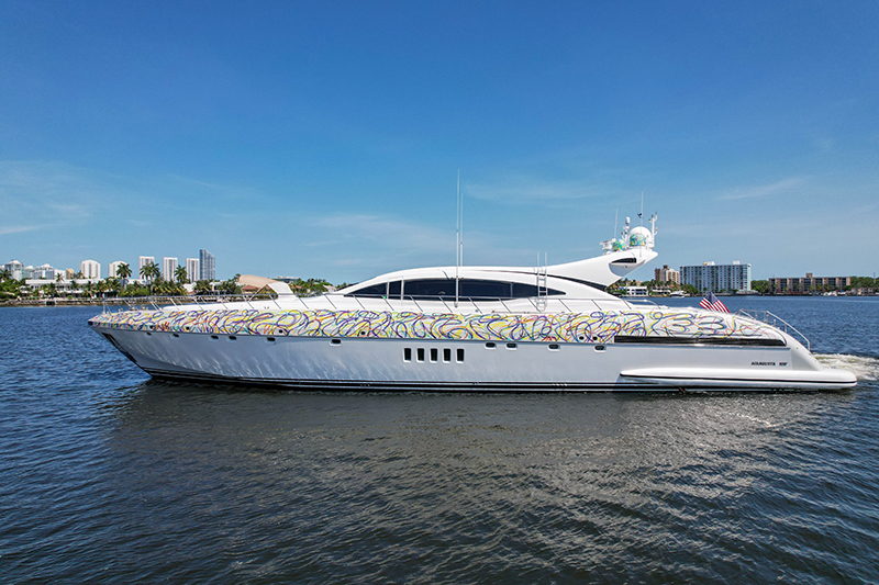 mangusta yacht rental
